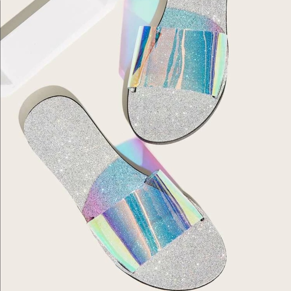 Cute slides from SHEIN, too small for me